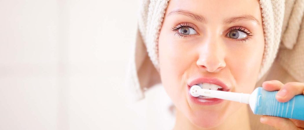 17 лучших электрических зубных щеток