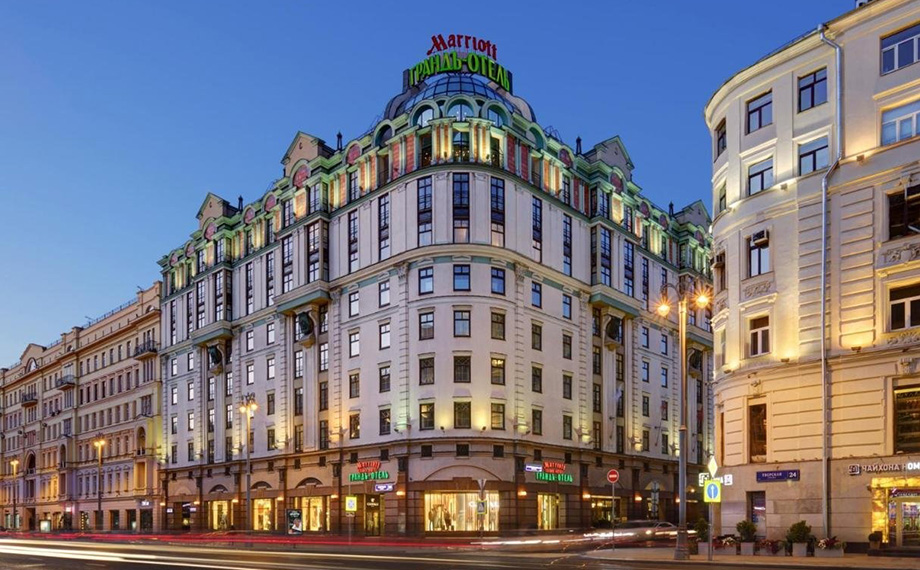 Сафмар Грандъ - забронировать отель в Москве